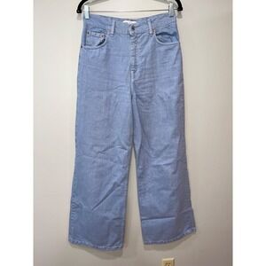 Zara Women's Wide Legged Jeans Size 6 light Blue